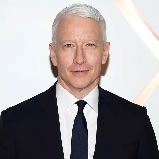 Anderson Cooper Net Worth, Age, Height, Wife, Children, and Wiki